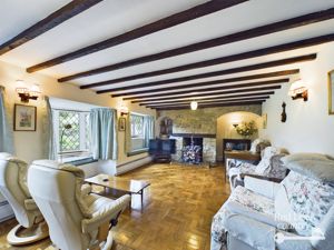 Sitting Room- click for photo gallery